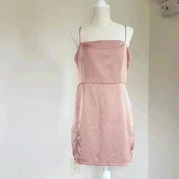 Revolve Superdown Mauve Pink Silky Spaghetti Strap Dress Size XL - Picture 1 of 6